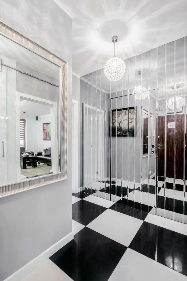 Clicktheflat Luxury Apartment In وارسو المظهر الخارجي الصورة